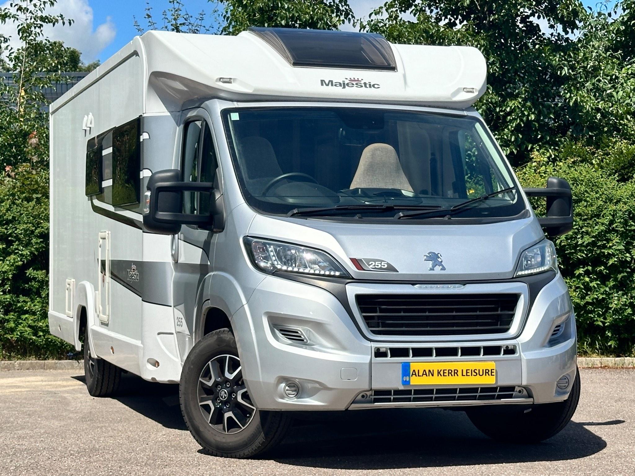 Elddis Majestic 255